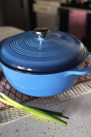 bake sourdough bread in dutch oven